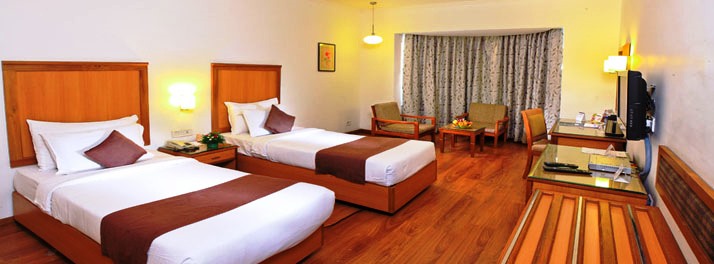 1466/Abad Atrium - Kochi 04.jpg